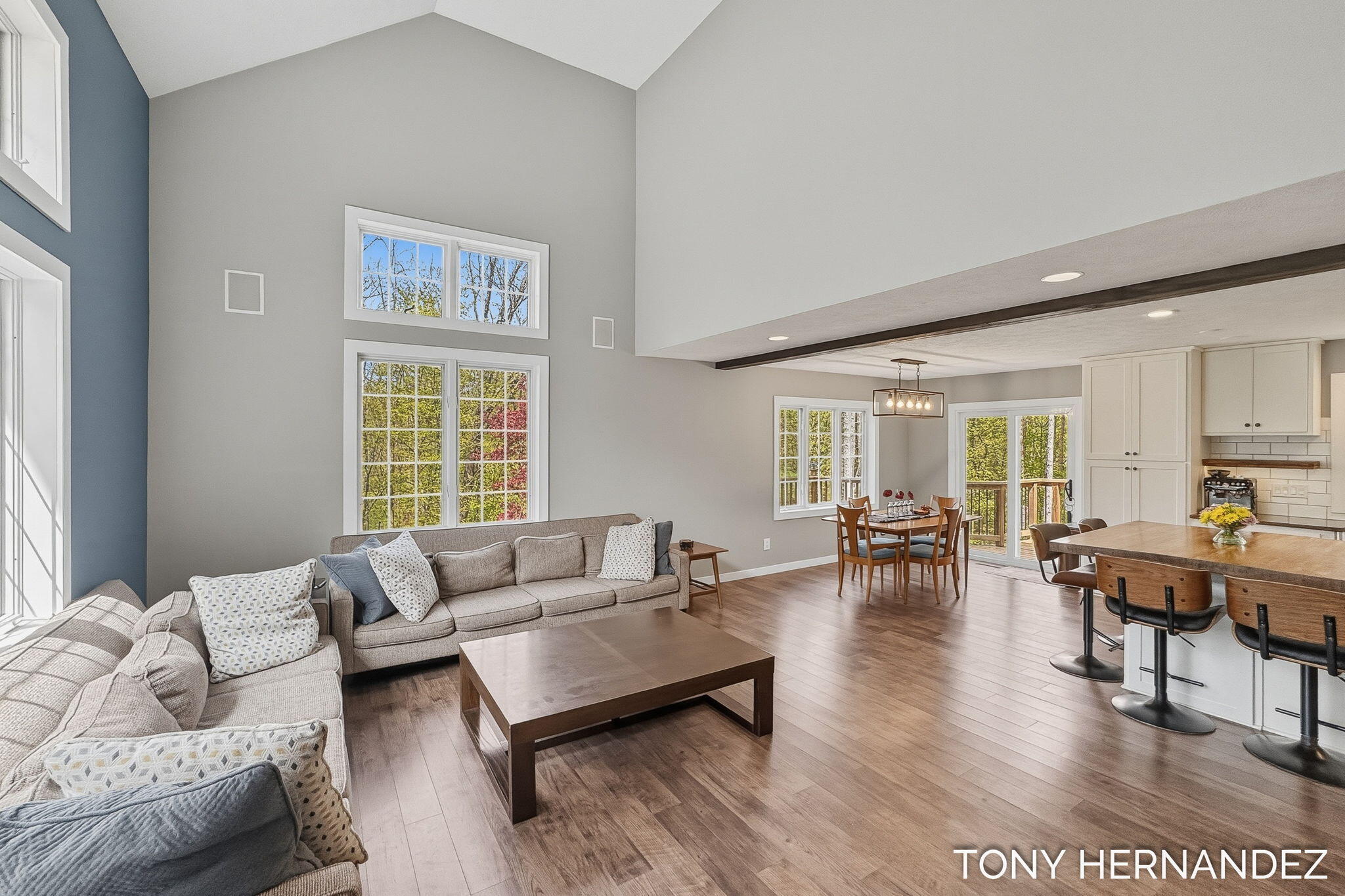 102 Sagamore Trail SE