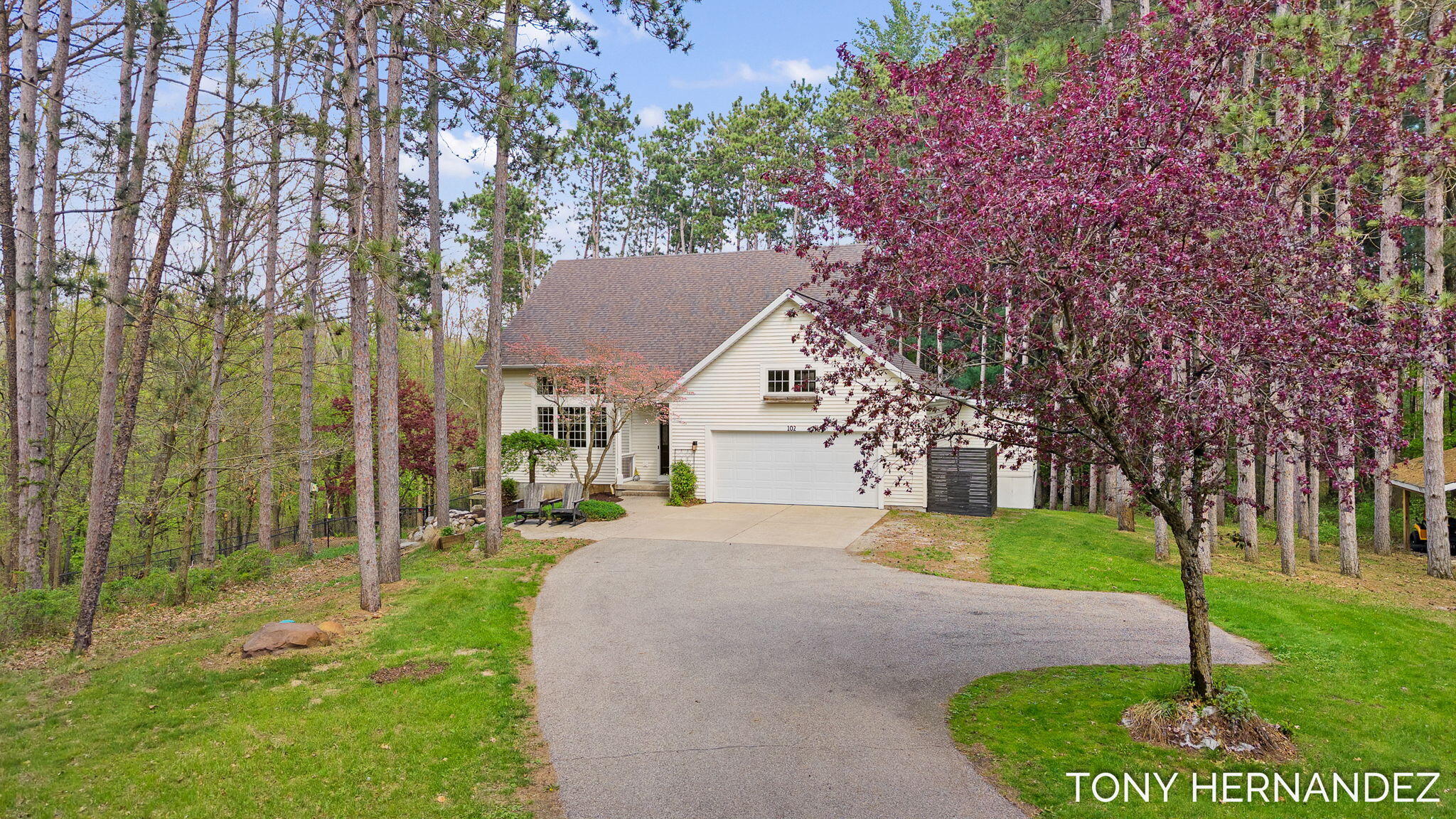 102 Sagamore Trail SE