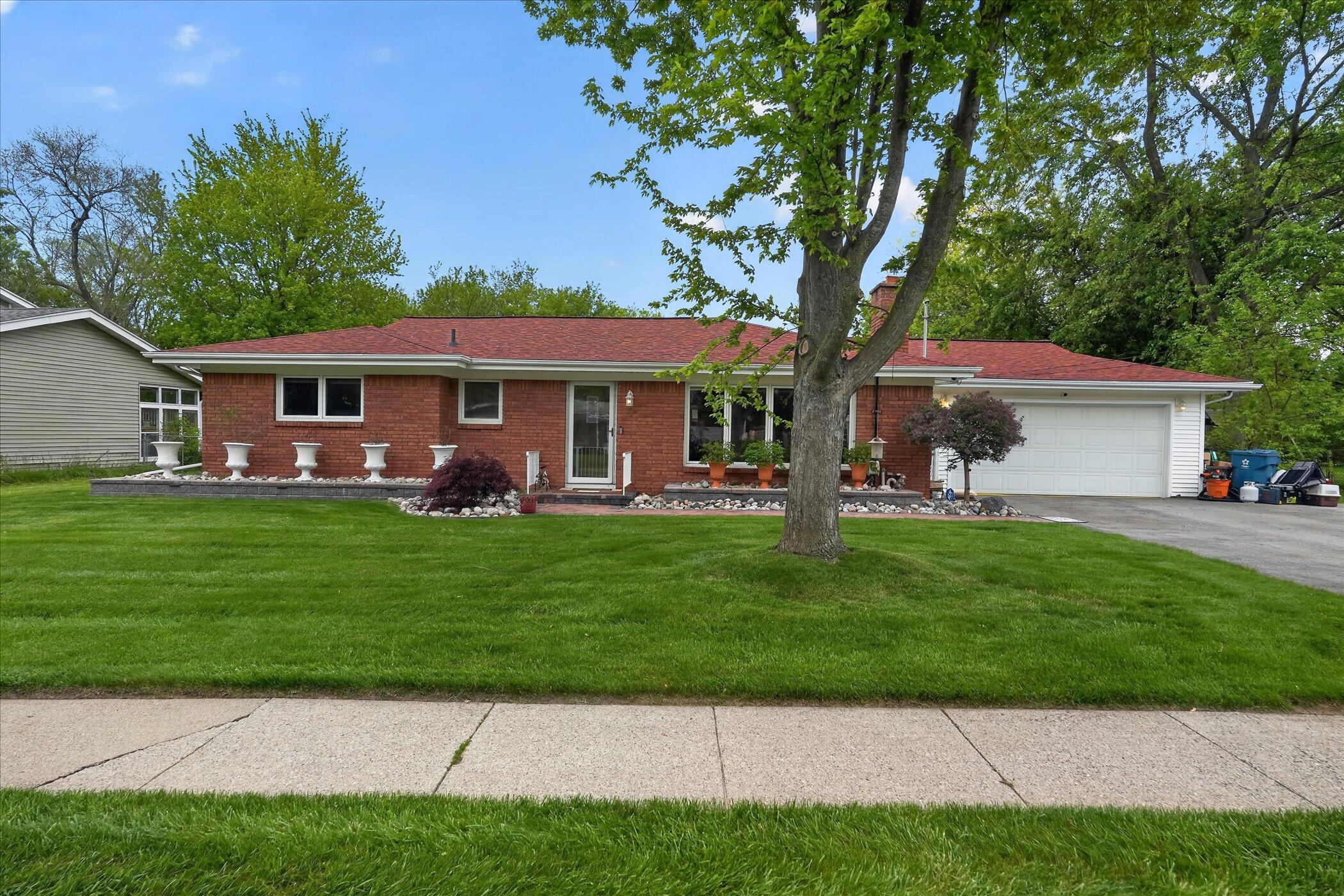 12623 Greenhill Drive