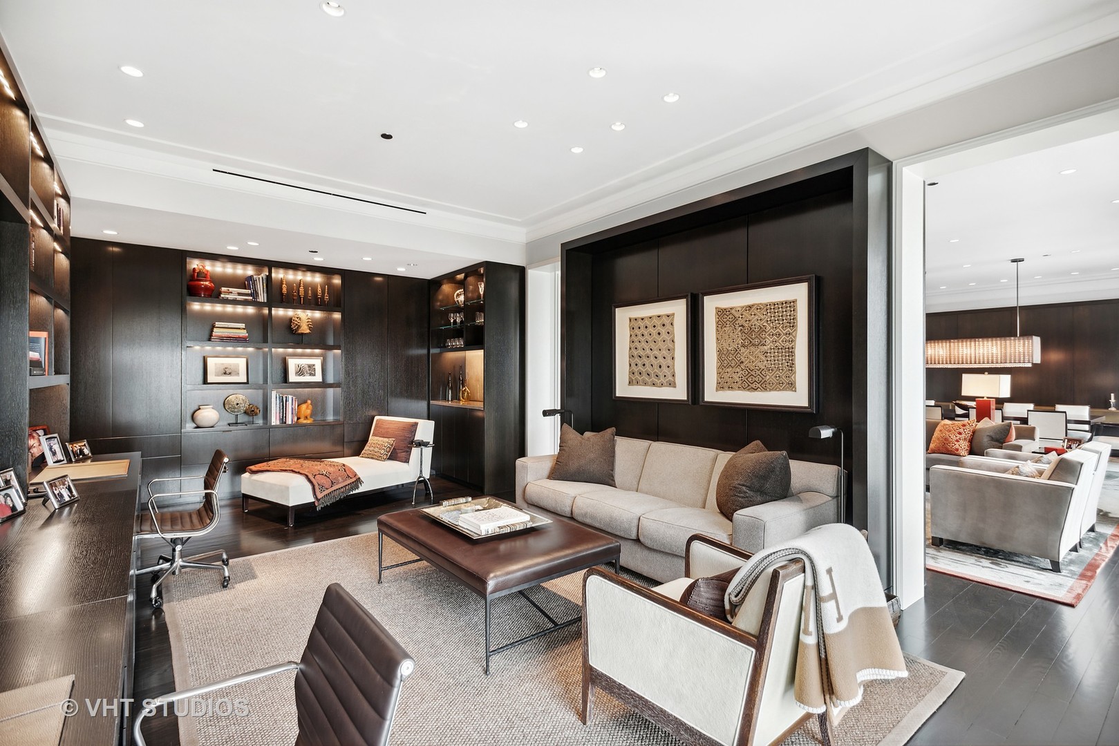 77 E Walton Street Unit: 25B