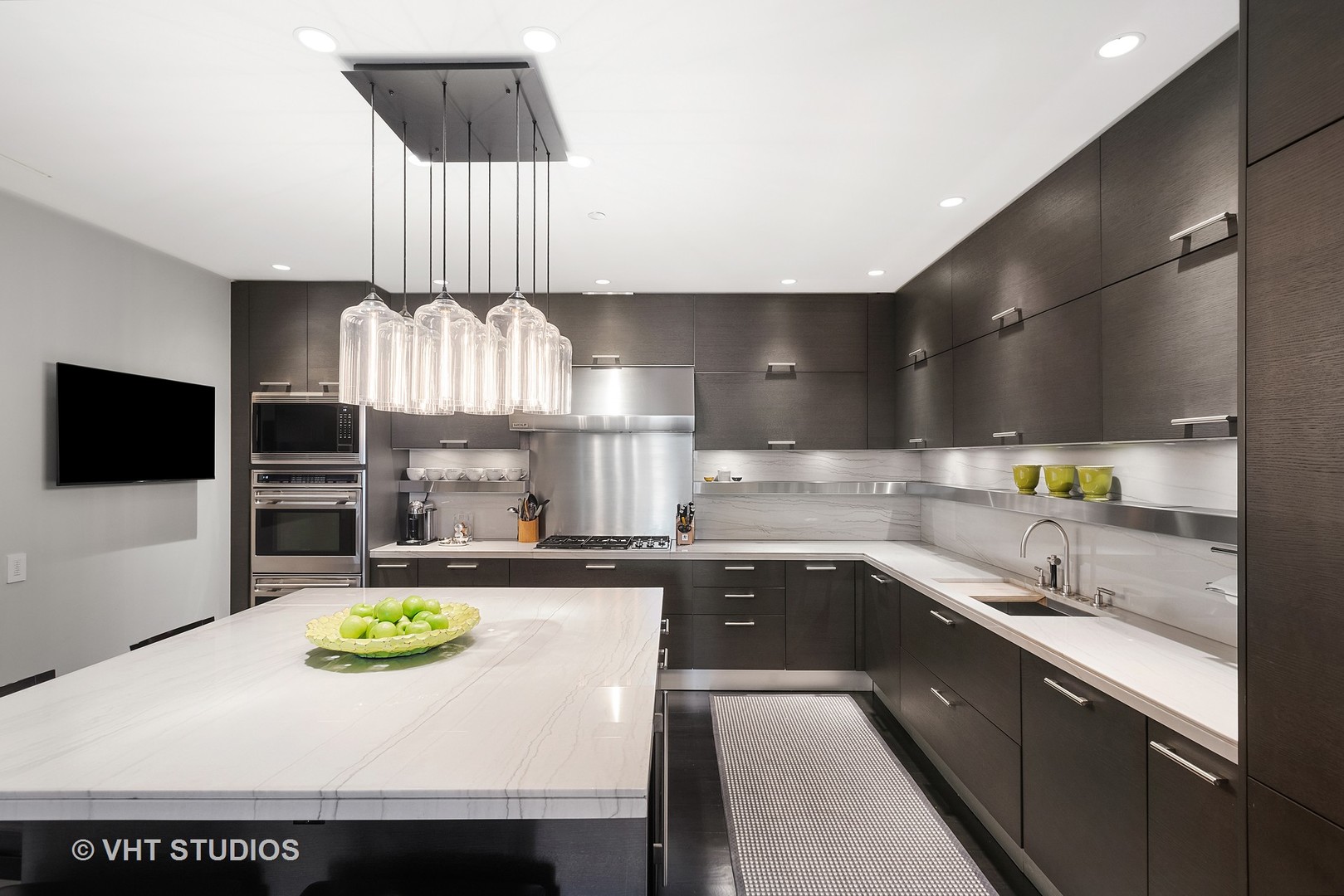 77 E Walton Street Unit: 25B
