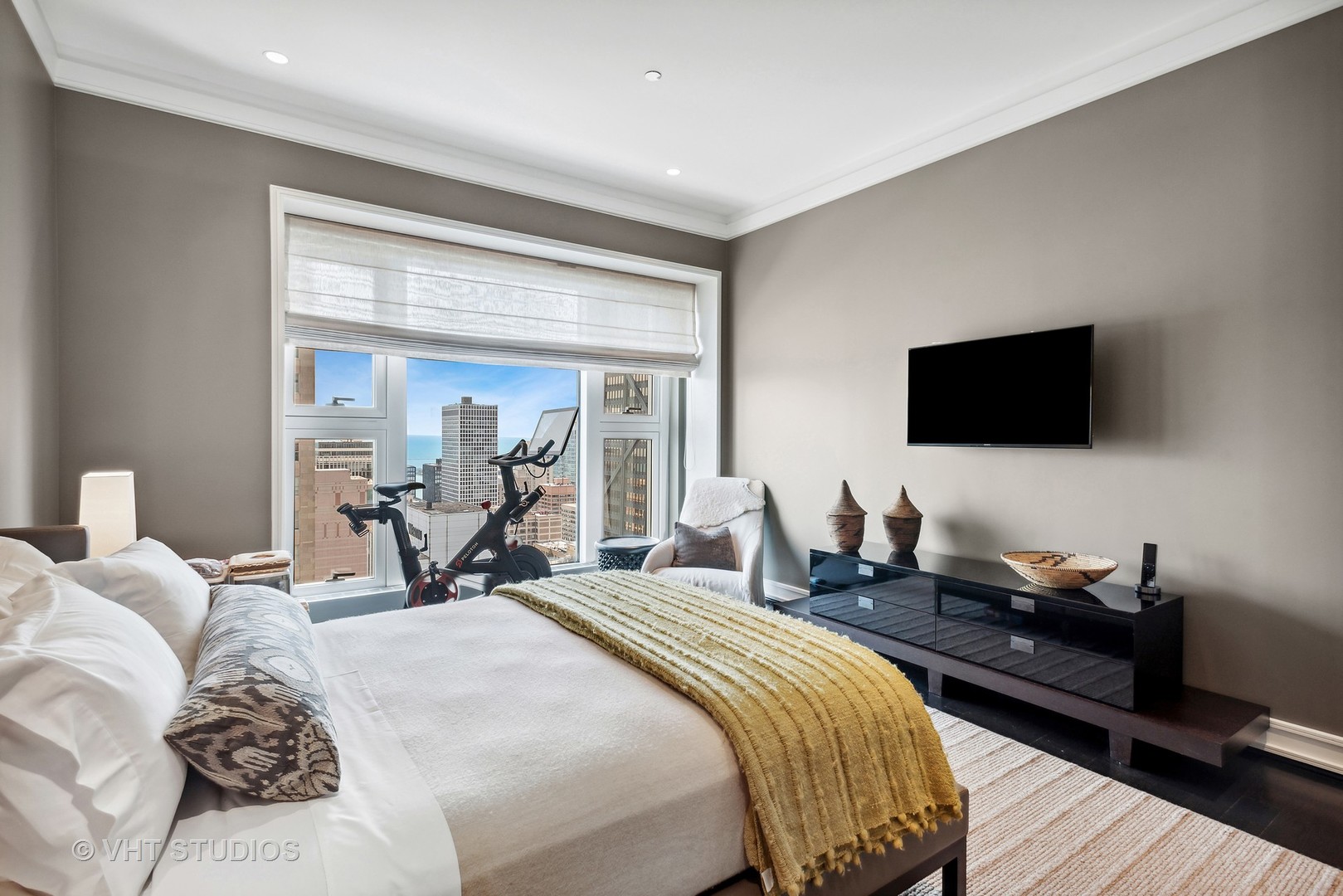 77 E Walton Street Unit: 25B