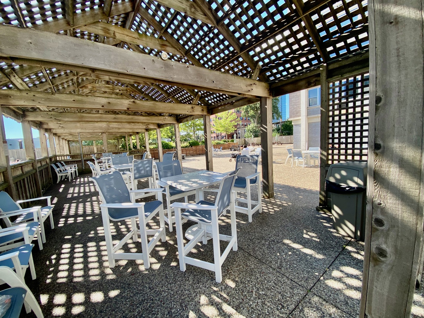 4250 N Marine Drive Unit: 2133-2135