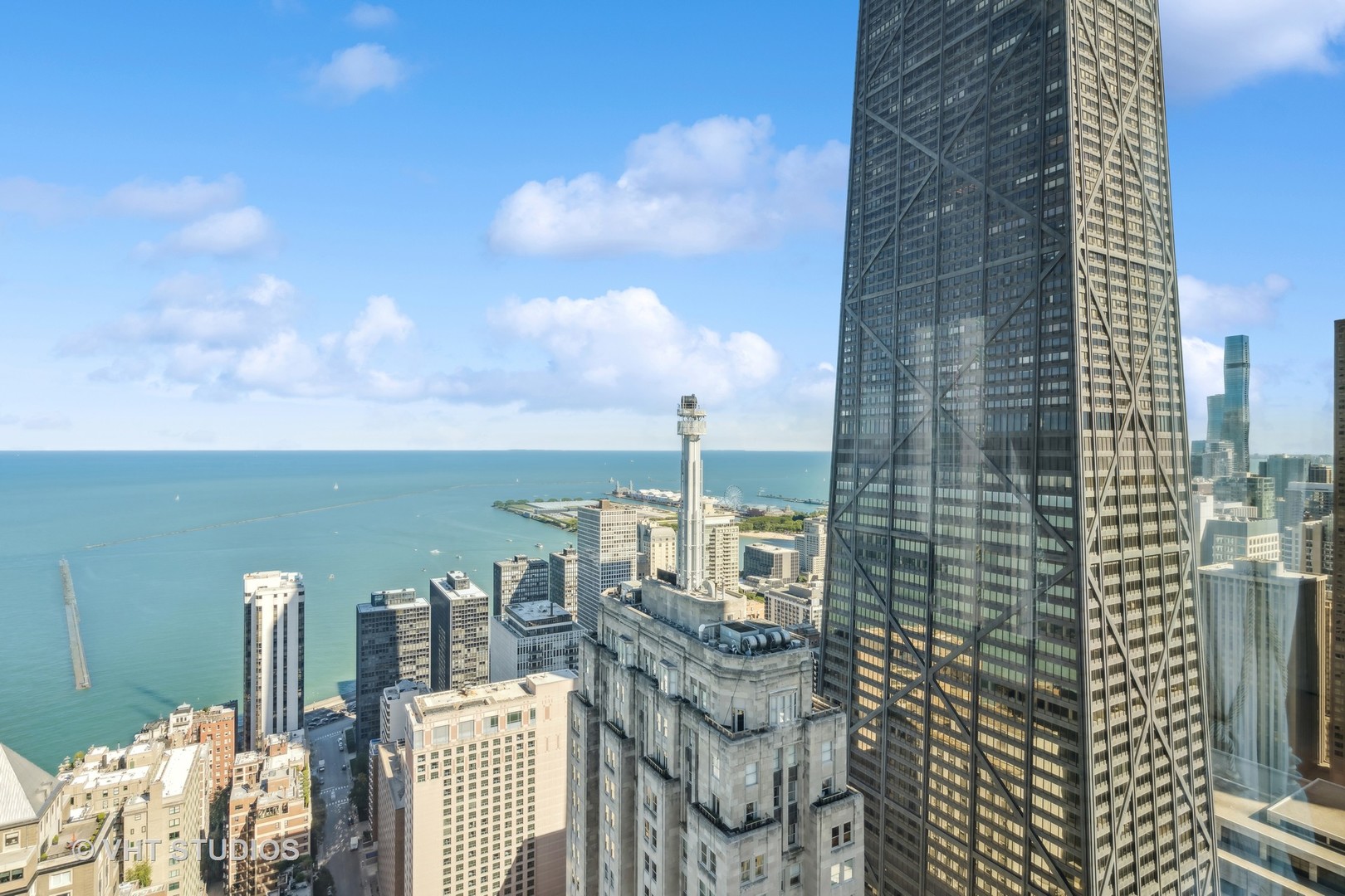 950 N Michigan Avenue Unit: 4804