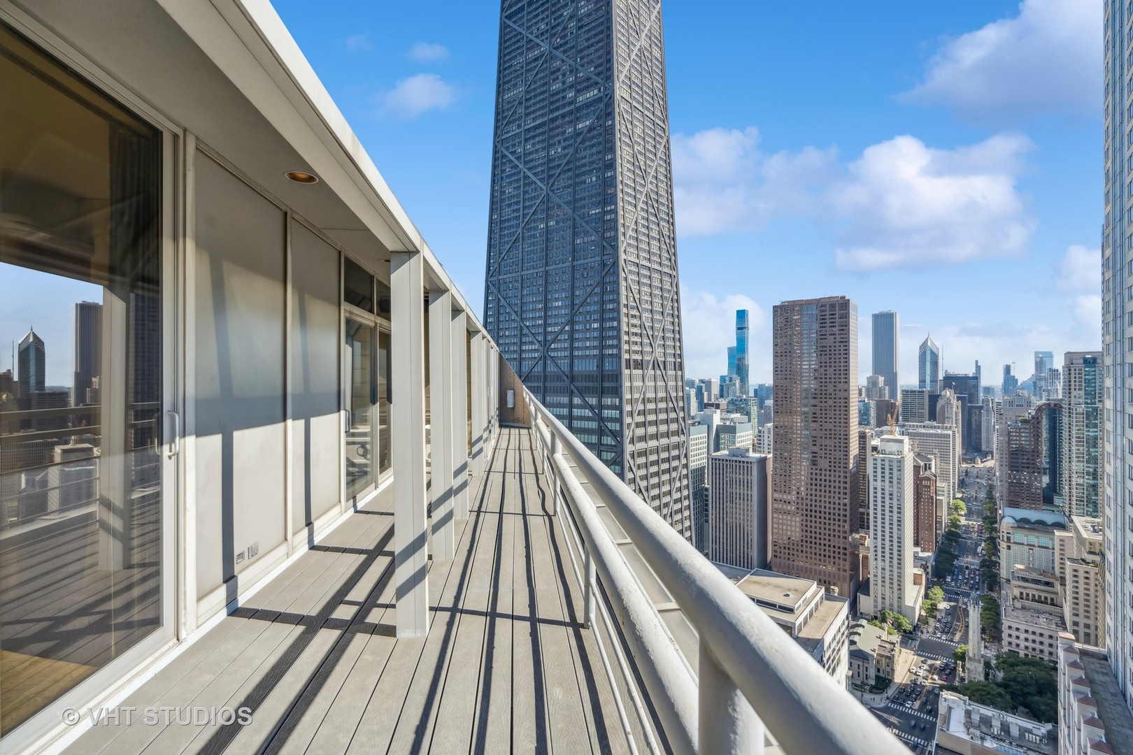 950 N Michigan Avenue Unit: 4804
