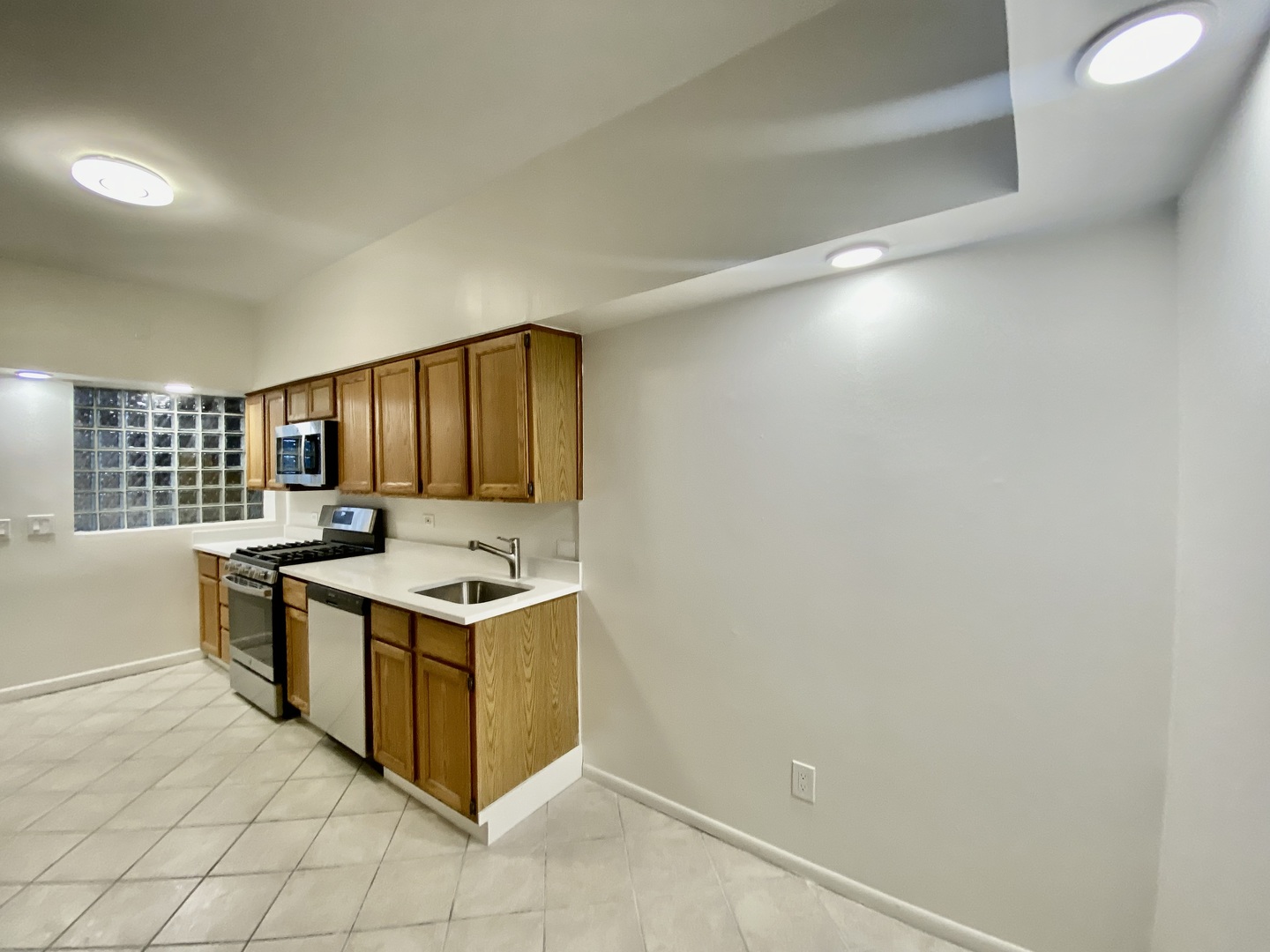 920 W Margate Terrace Unit: 3W