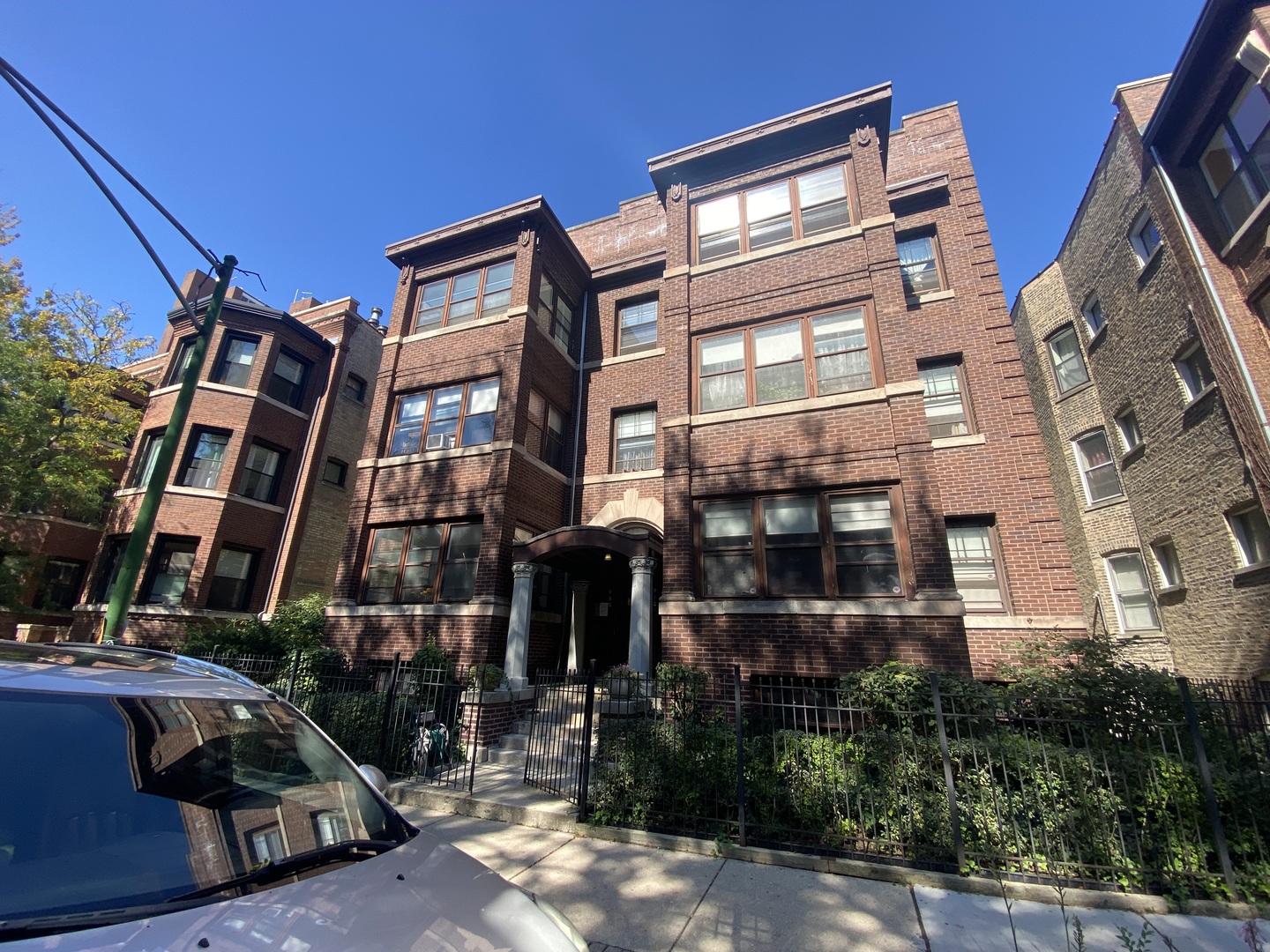 920 W Margate Terrace Unit: 3W