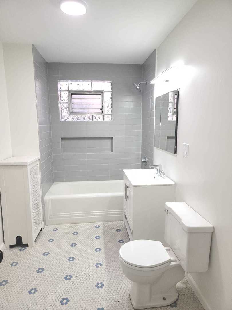 920 W Margate Terrace Unit: 3W