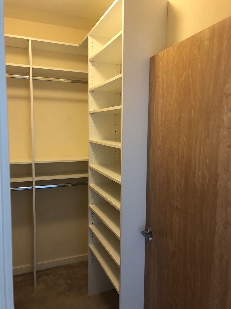 900 Chicago Avenue Unit: 501