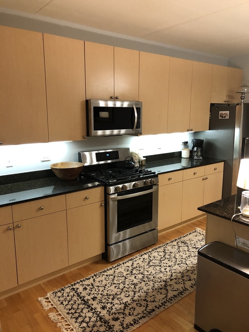 900 Chicago Avenue Unit: 501