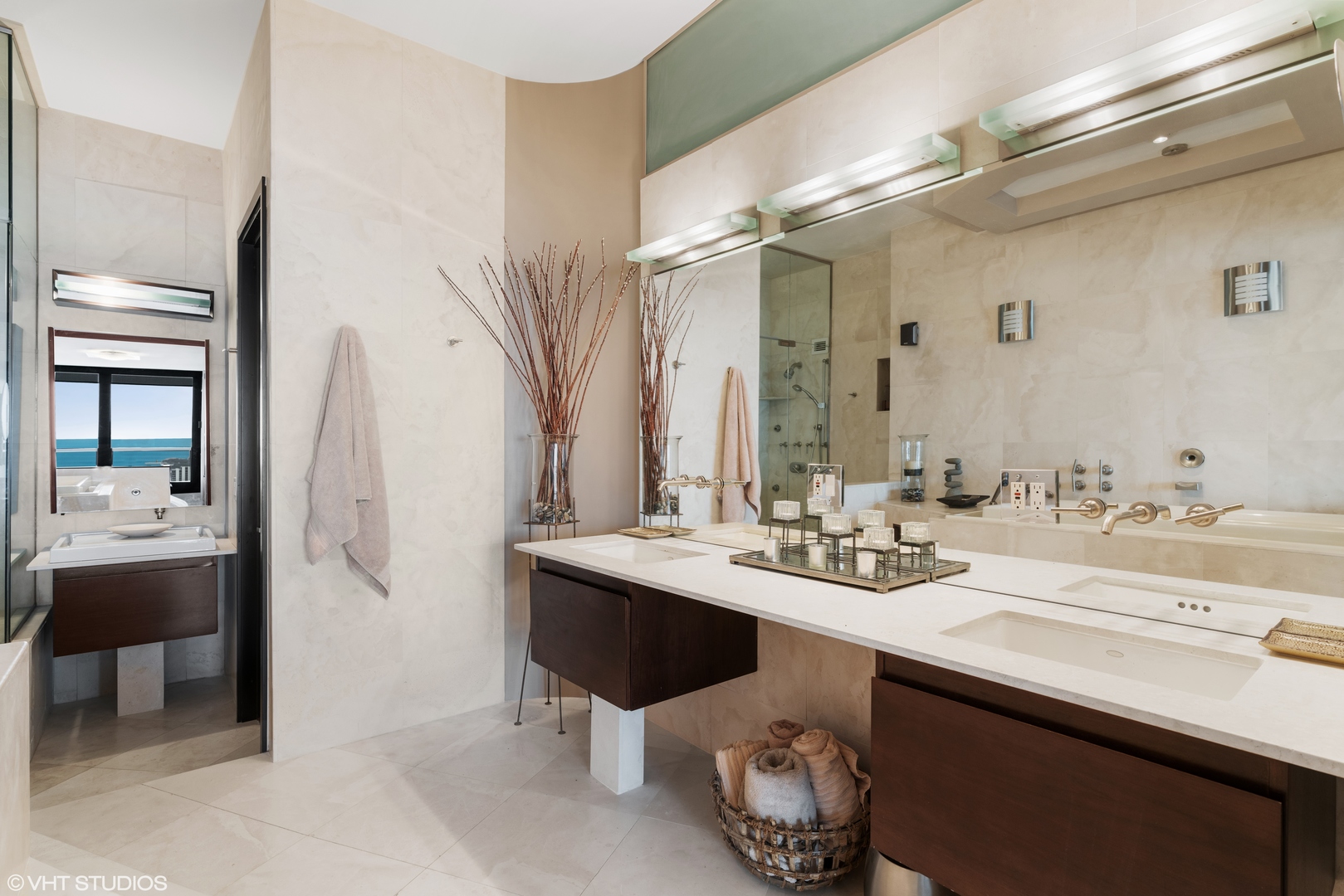 1030 N State Street Unit: 39B