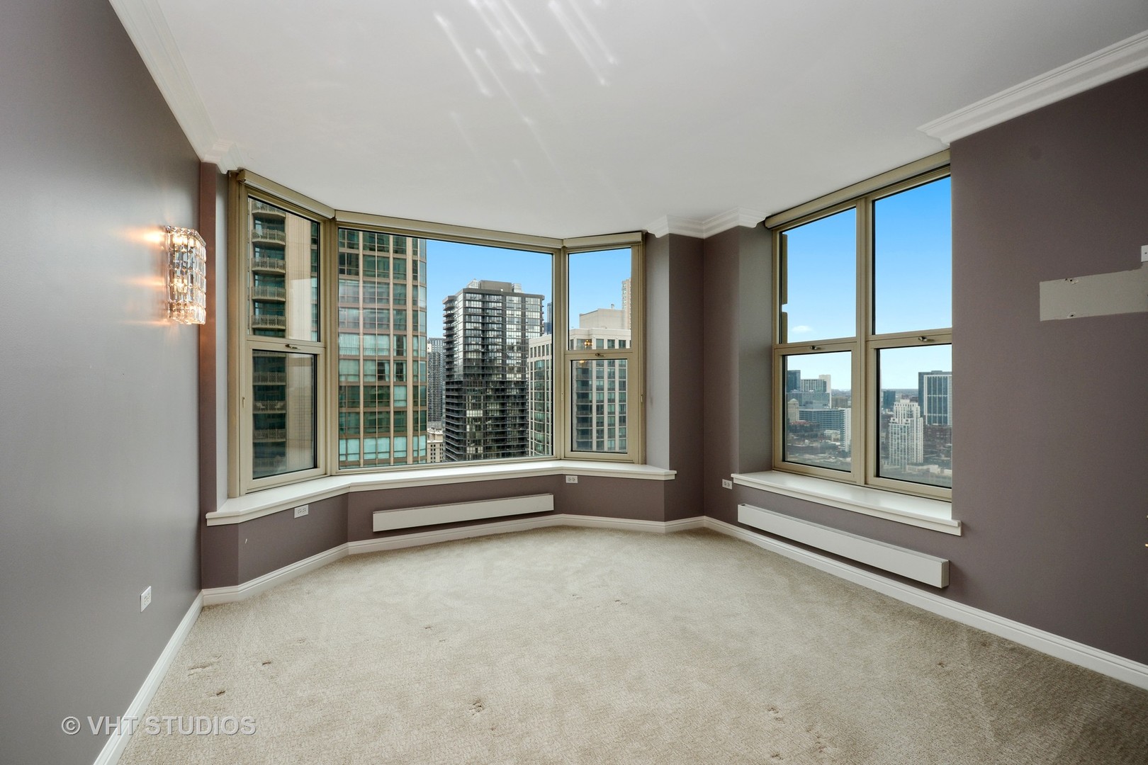 25 E SUPERIOR Street Unit: 3604