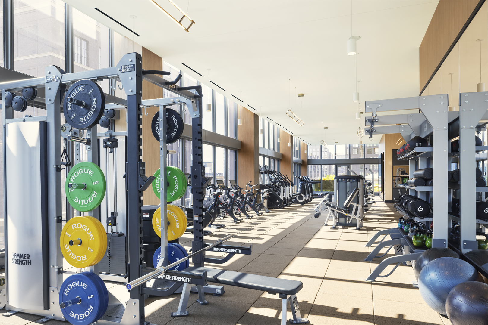 164 N Peoria Street Unit: 3905