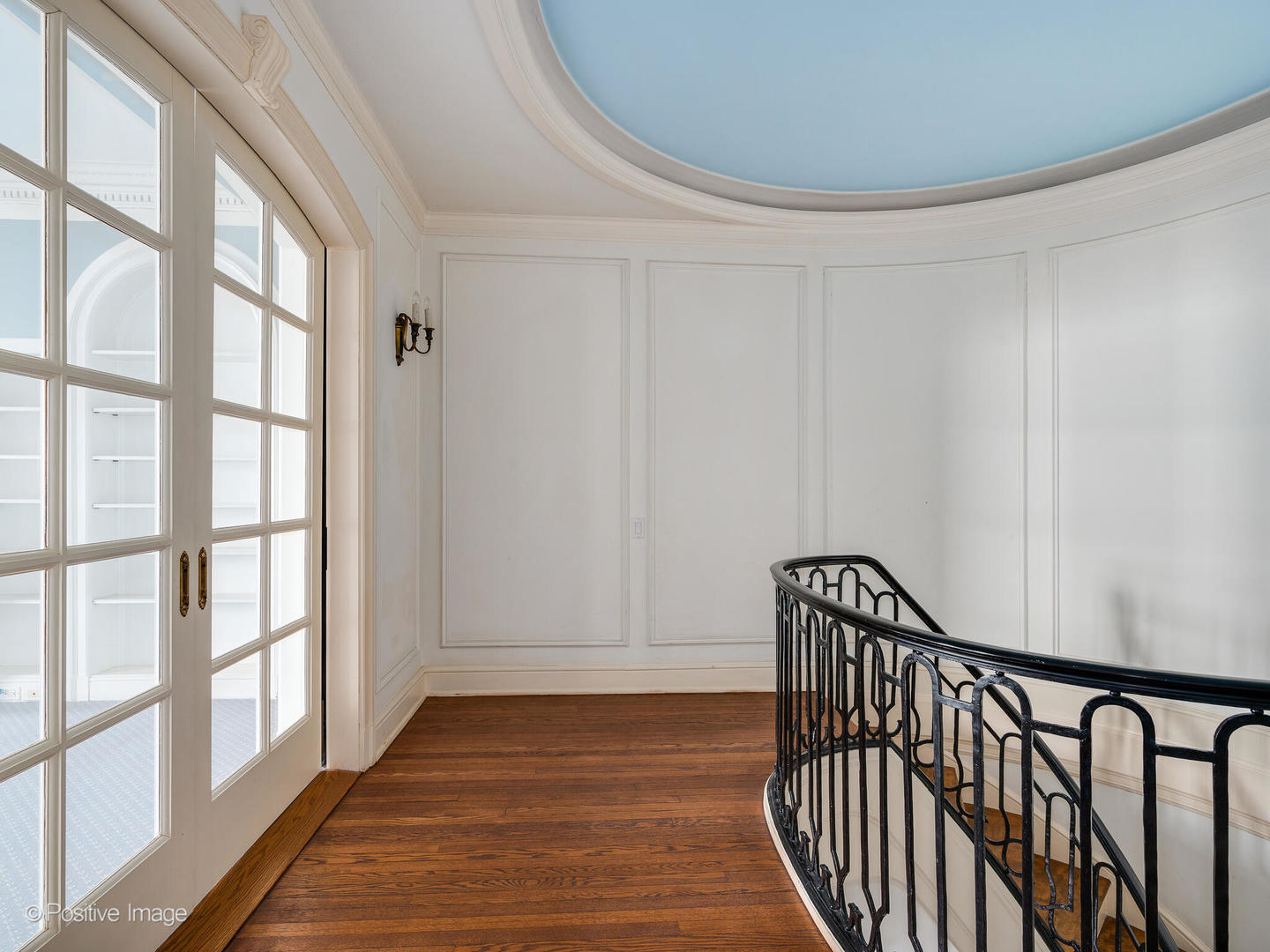 2430 N LAKEVIEW Avenue Unit: 11-12N