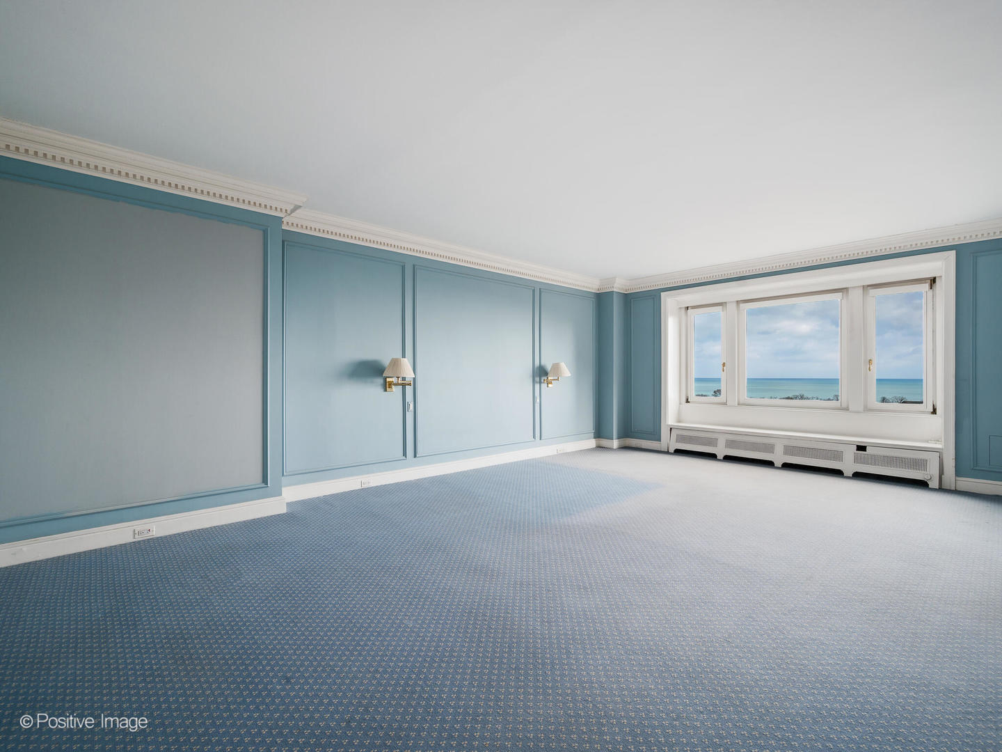 2430 N LAKEVIEW Avenue Unit: 11-12N