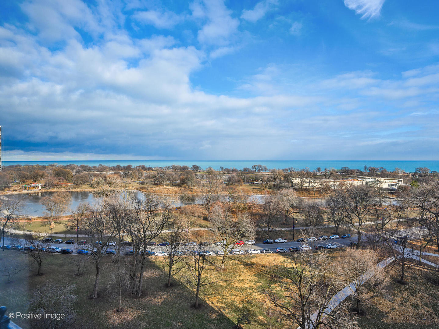 2430 N LAKEVIEW Avenue Unit: 11-12N