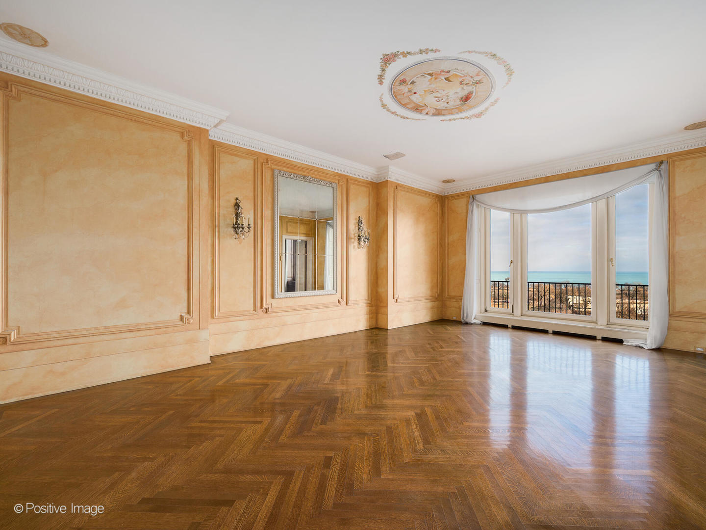 2430 N LAKEVIEW Avenue Unit: 11-12N