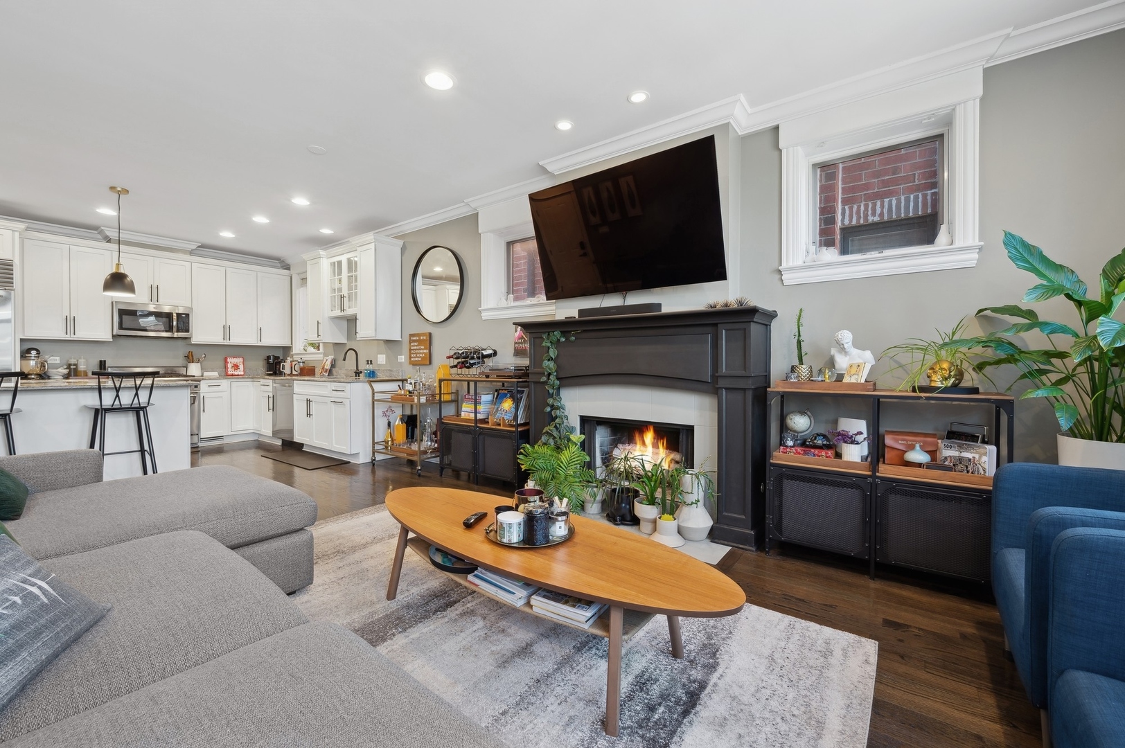 2712 N Lehmann Court Unit: 4N