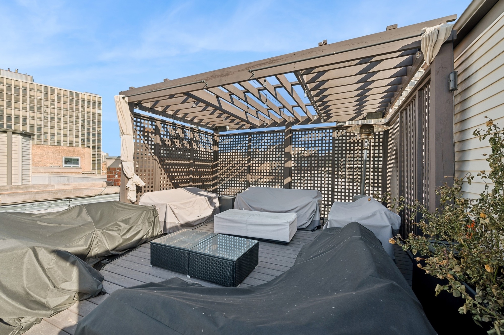 2712 N Lehmann Court Unit: 4N