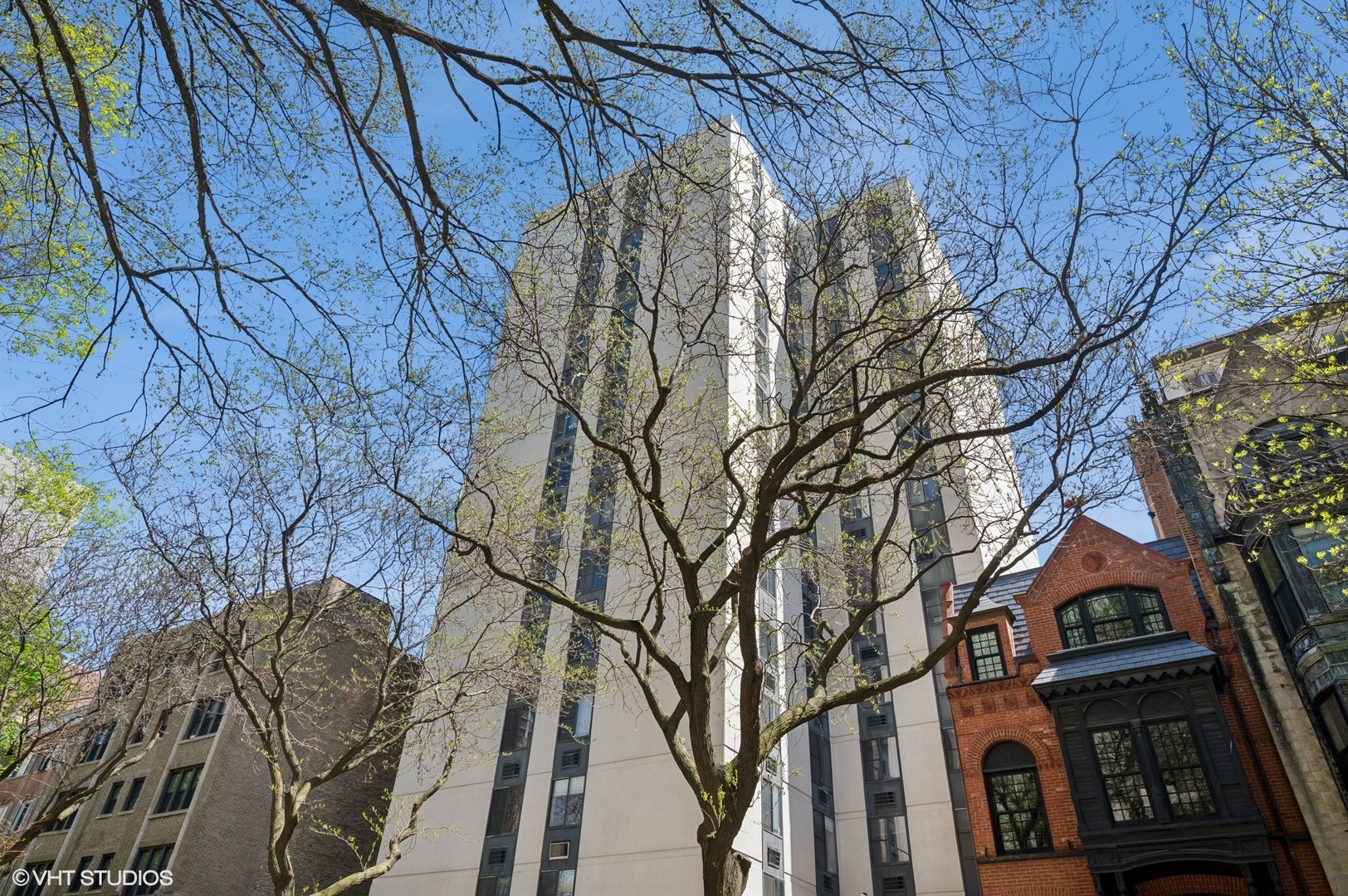 1339 N Dearborn Parkway Unit: 6A