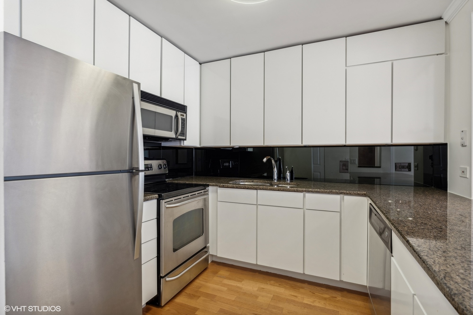30 E Huron Street Unit: 1110