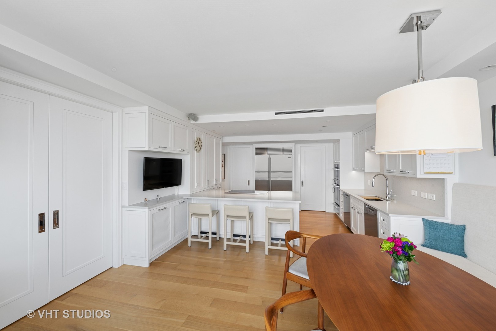 180 E Pearson Street Unit: 5201