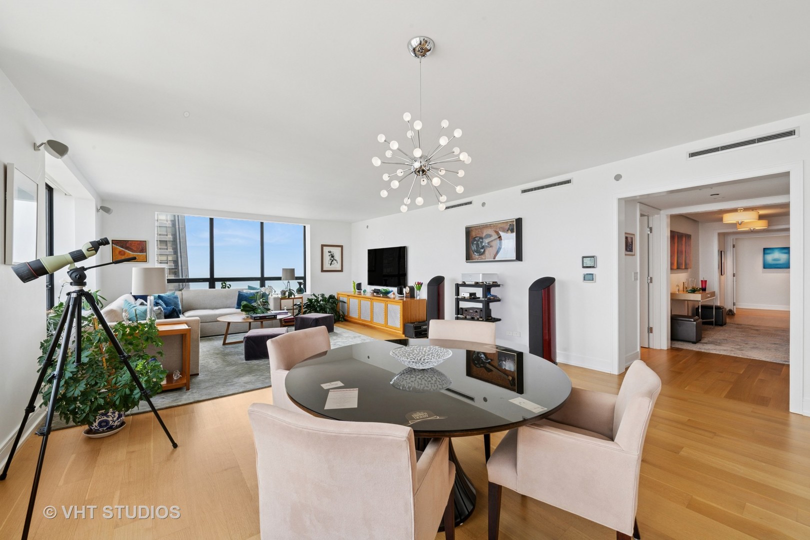 180 E Pearson Street Unit: 5201