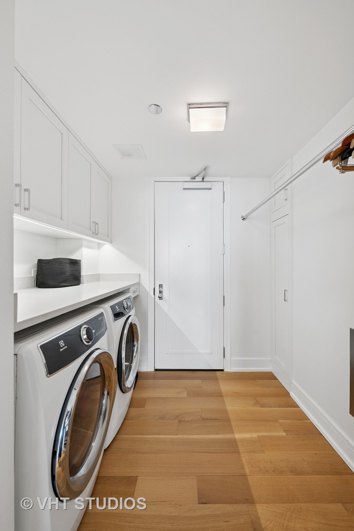 180 E Pearson Street Unit: 5201