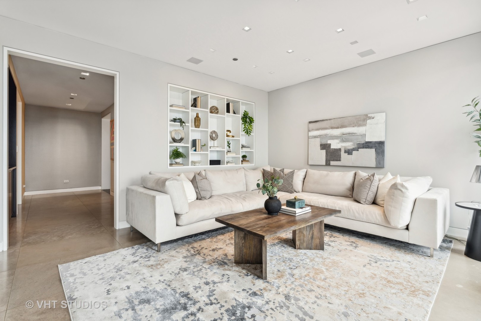 11 E Walton Street Unit: 4902