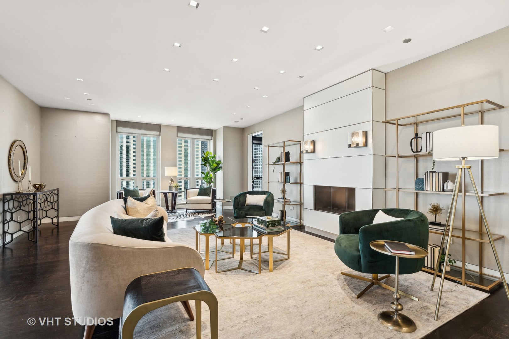 11 E Walton Street Unit: 4902