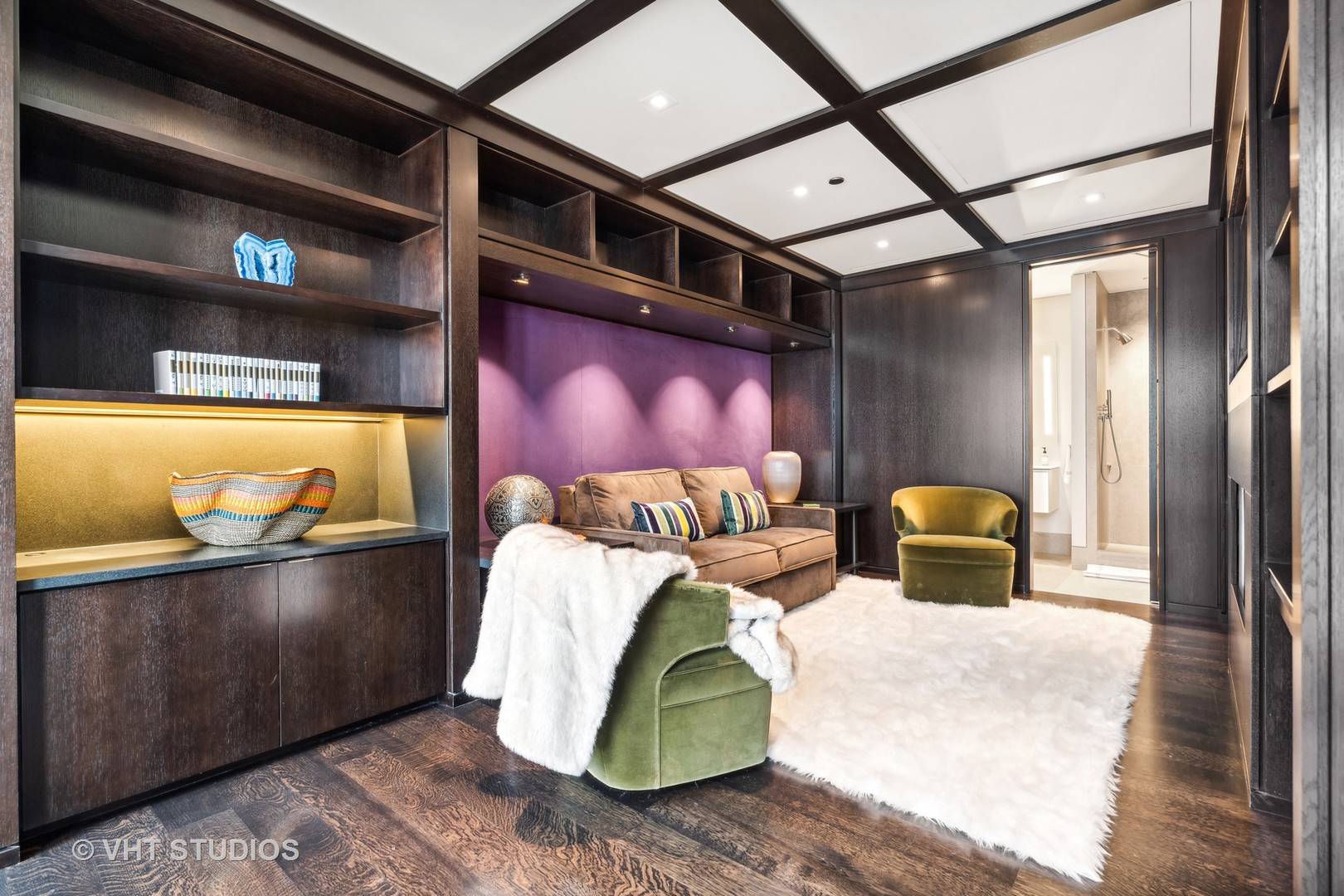 11 E Walton Street Unit: 4902