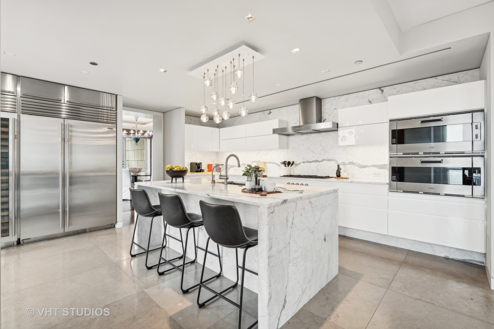 11 E Walton Street Unit: 4902