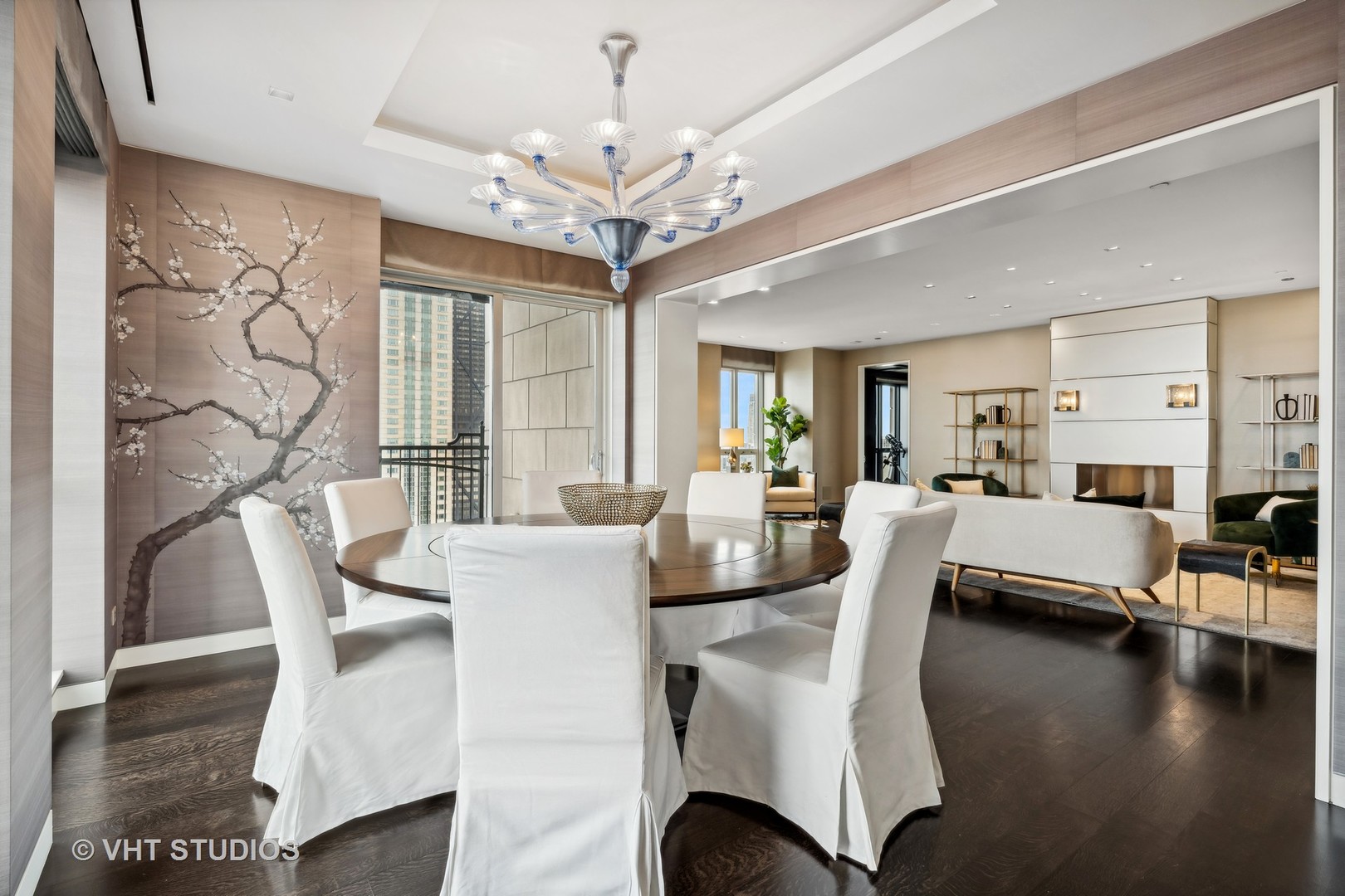 11 E Walton Street Unit: 4902