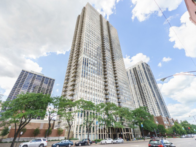 1660 N LaSalle Drive Unit: 208