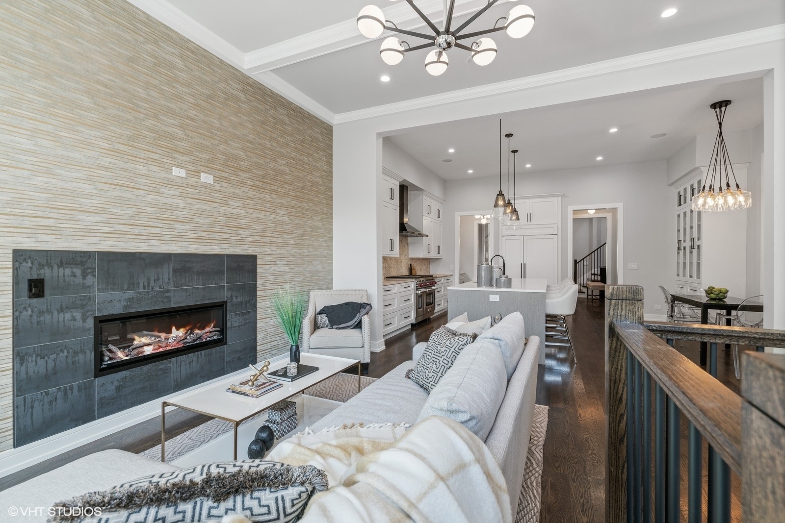 4148 N Greenview Avenue