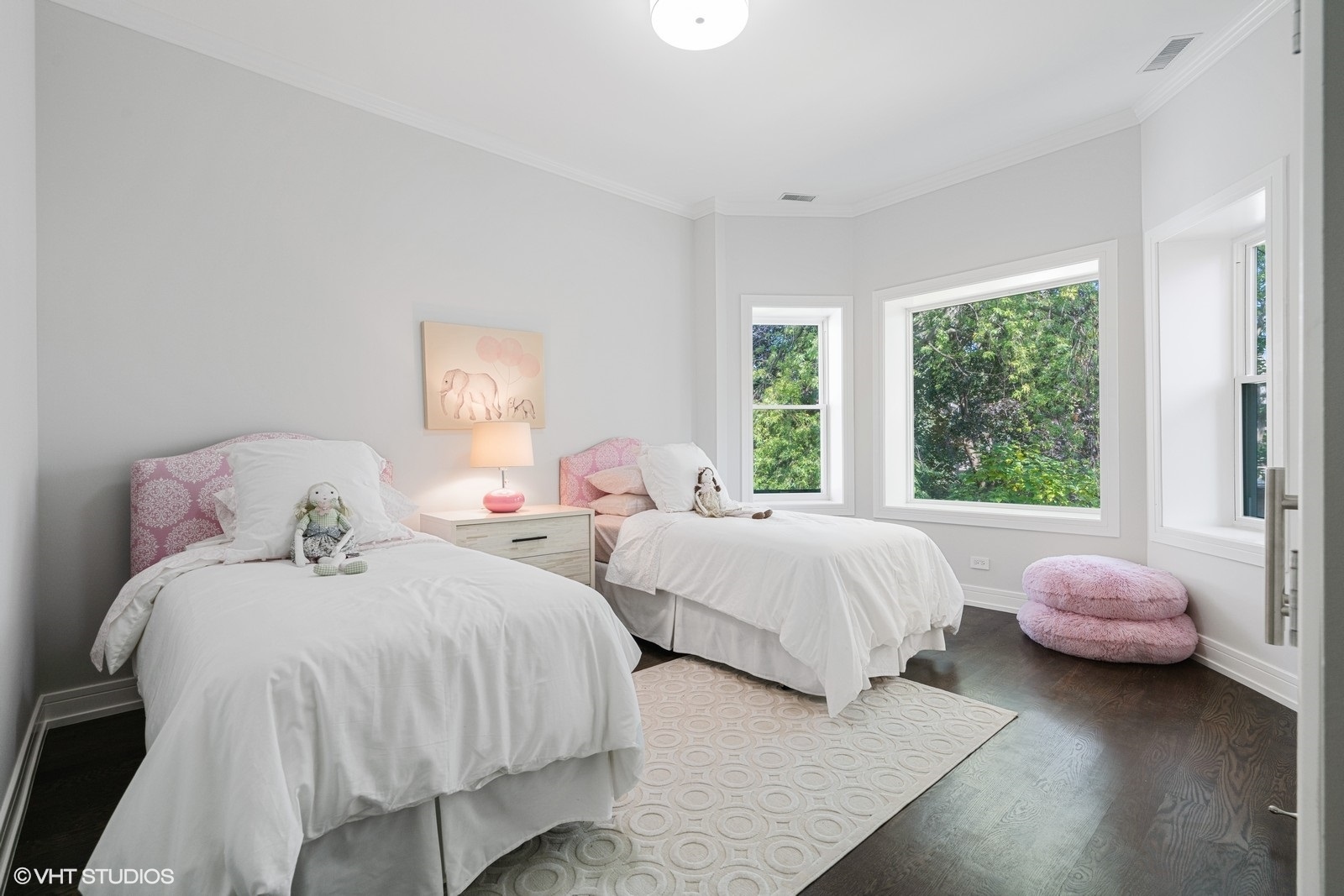 4148 N Greenview Avenue