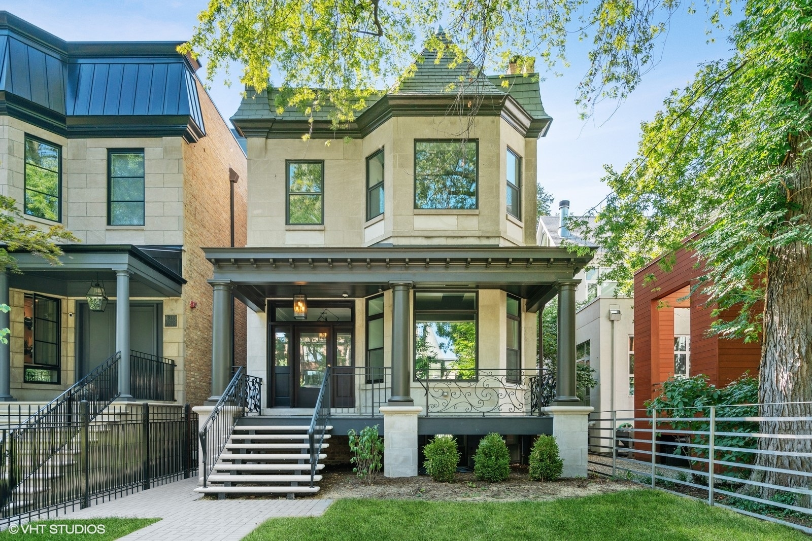 4148 N Greenview Avenue