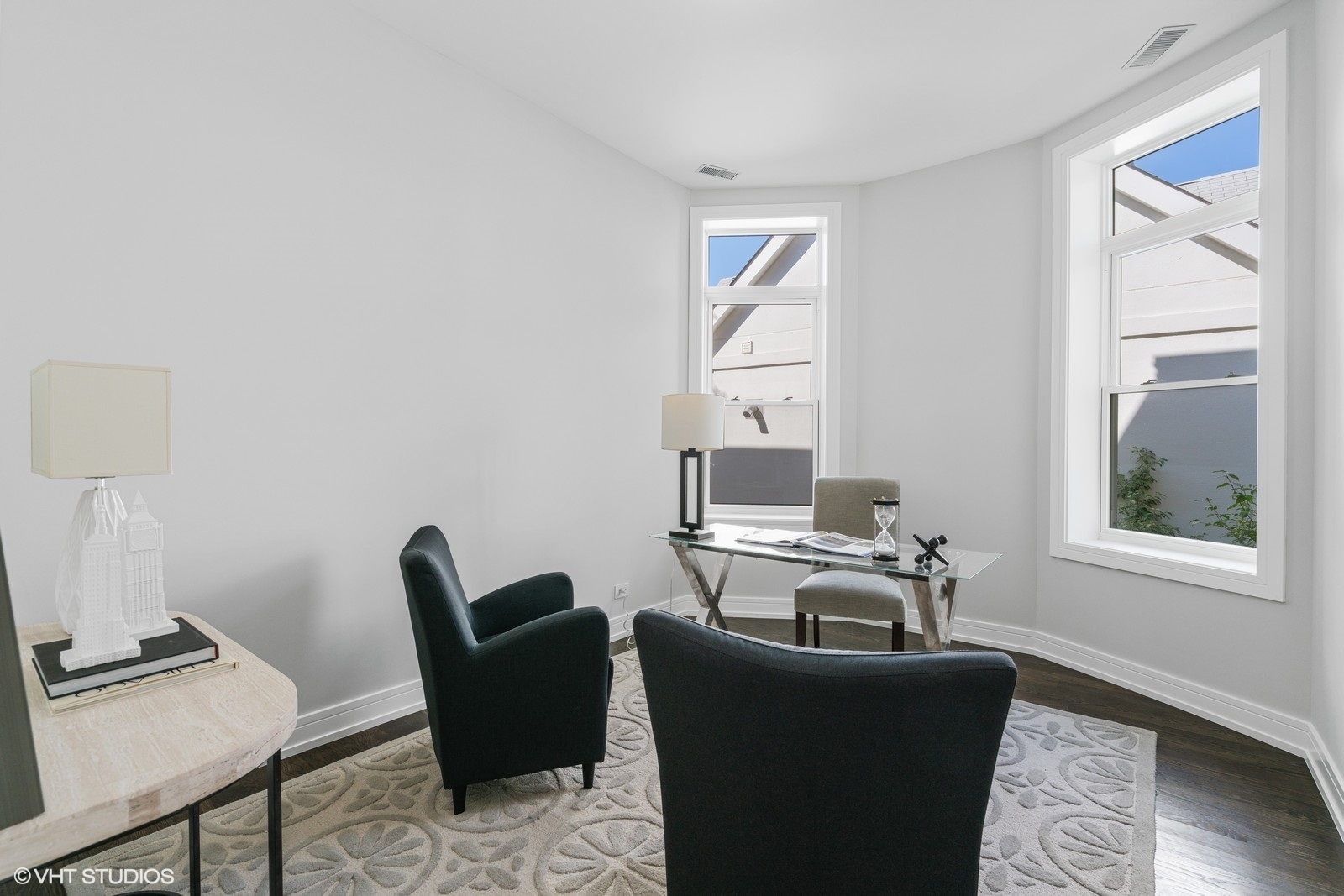 4148 N Greenview Avenue