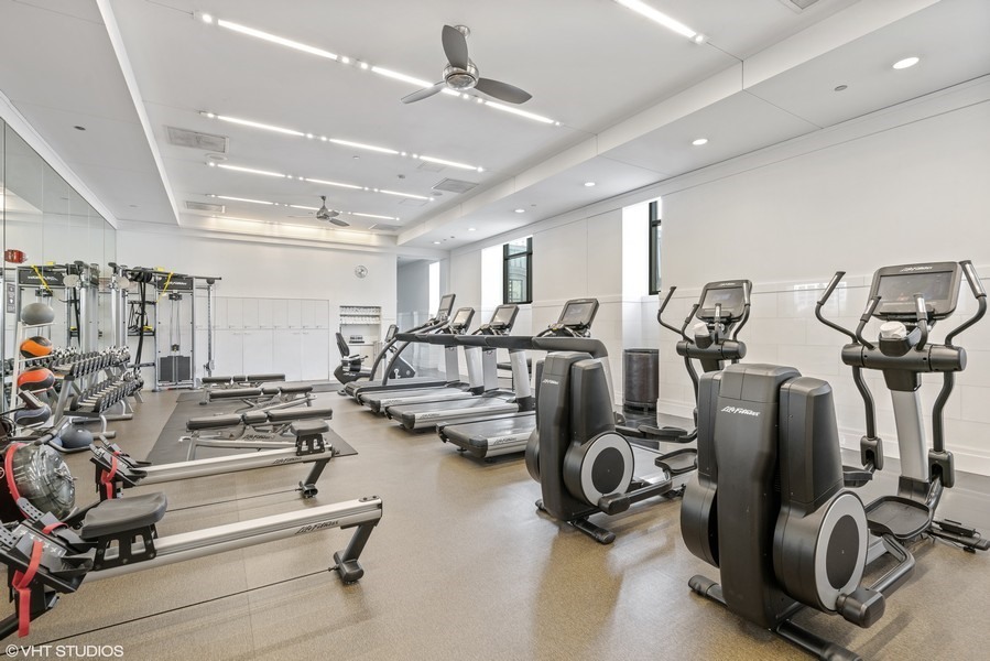 11 E Walton Street Unit: 4801
