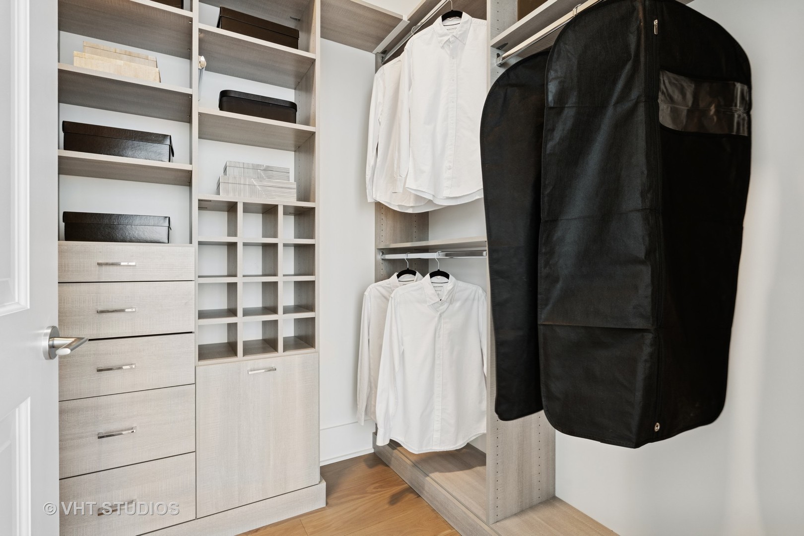 363 E Wacker Drive Unit: 7501