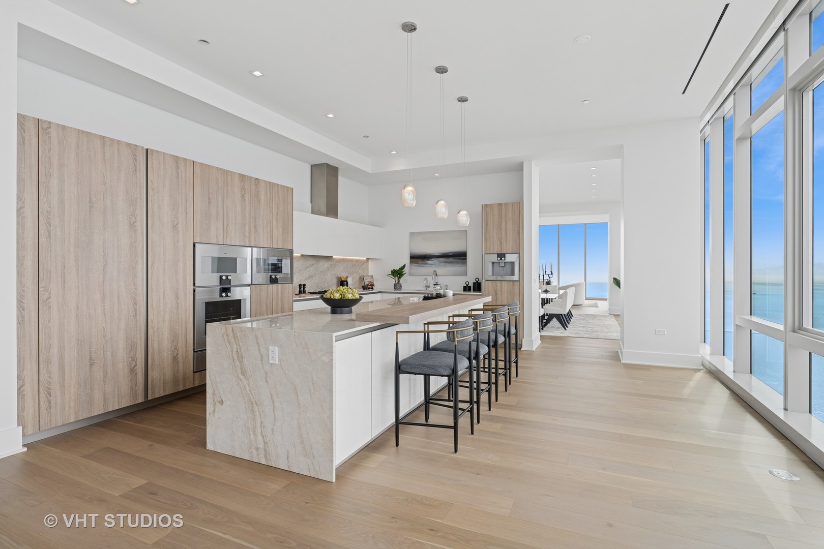 363 E Wacker Drive Unit: 7501