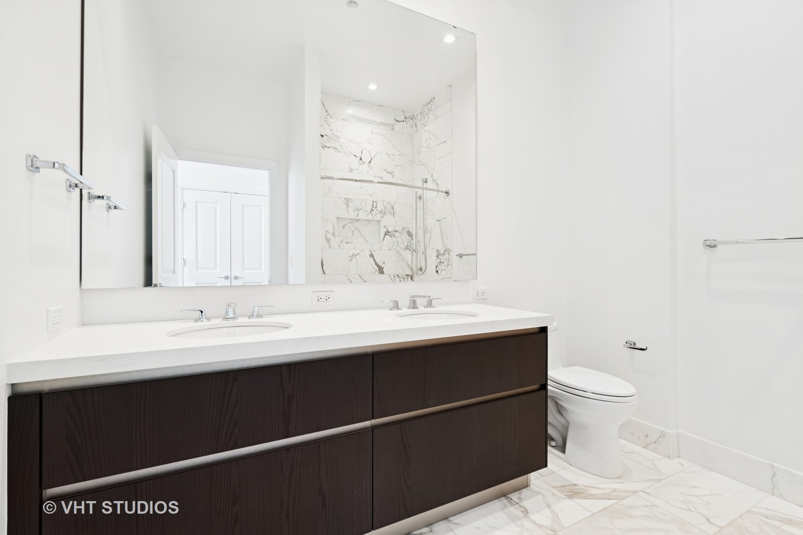 363 E Wacker Drive Unit: 7501