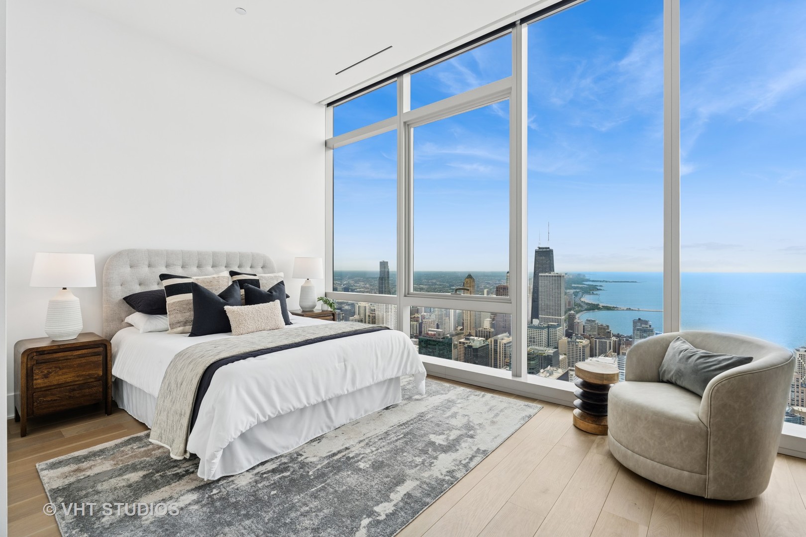 363 E Wacker Drive Unit: 7501