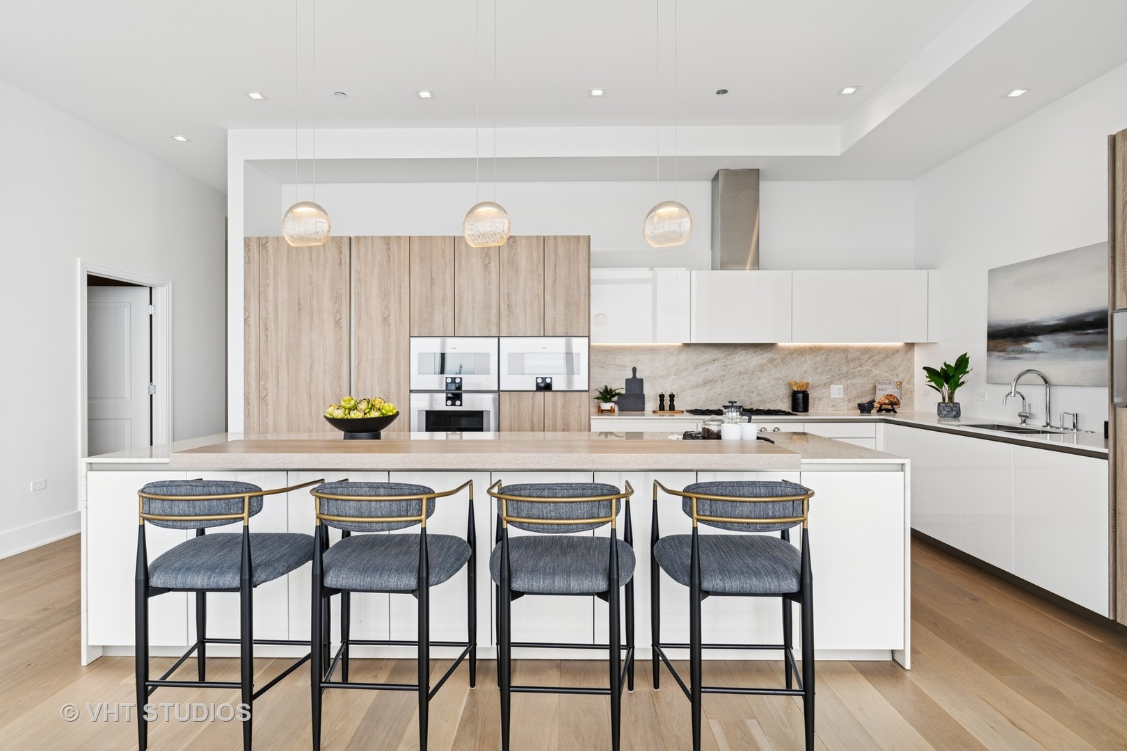363 E Wacker Drive Unit: 7501