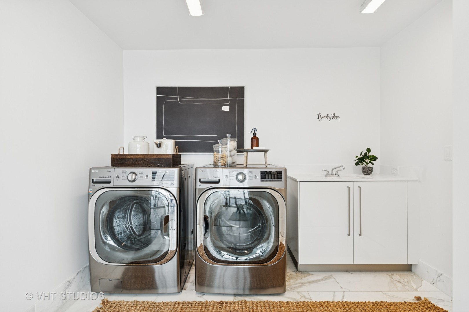 363 E Wacker Drive Unit: 7501
