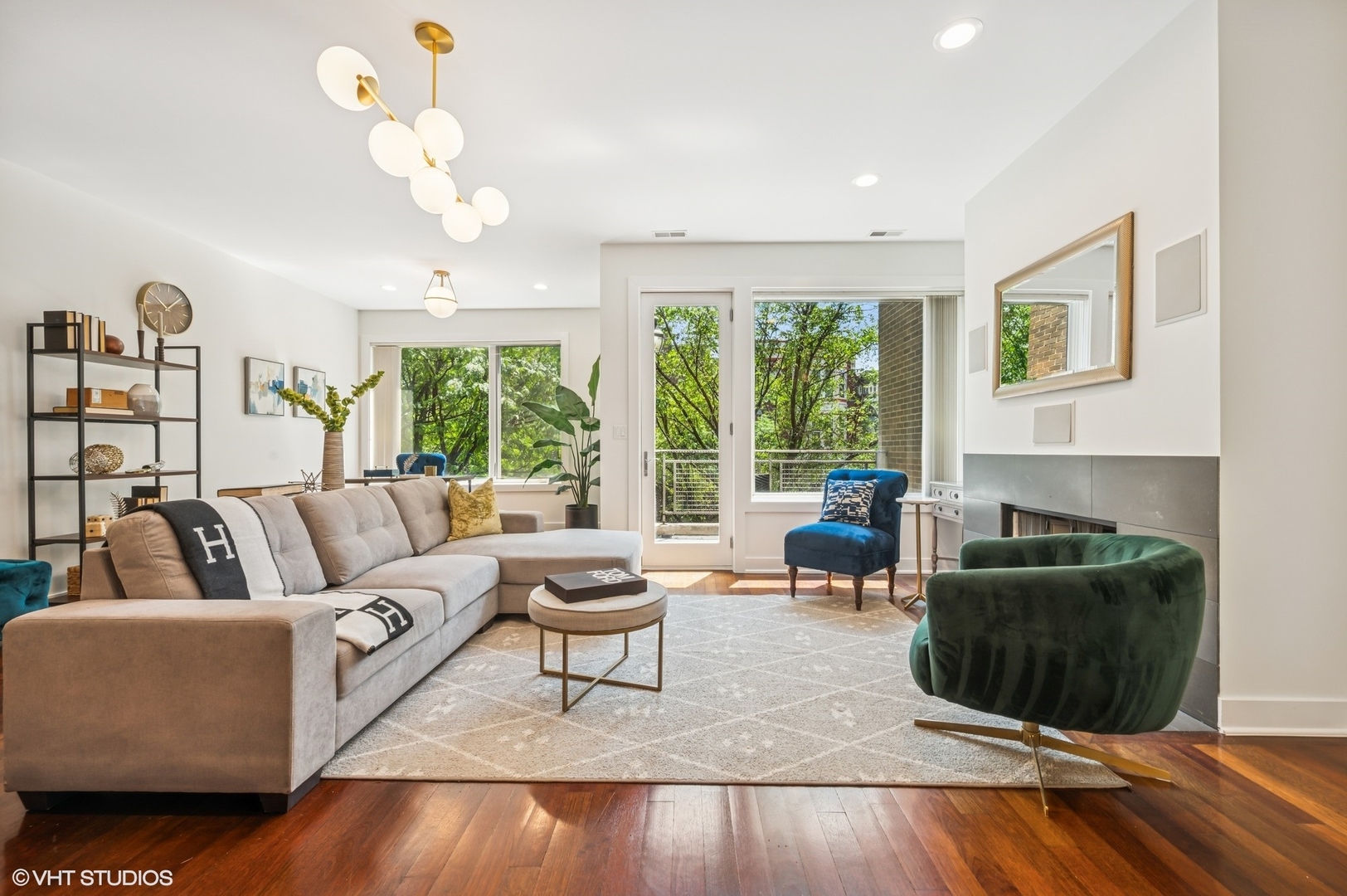 1750 W Division Street Unit: 301