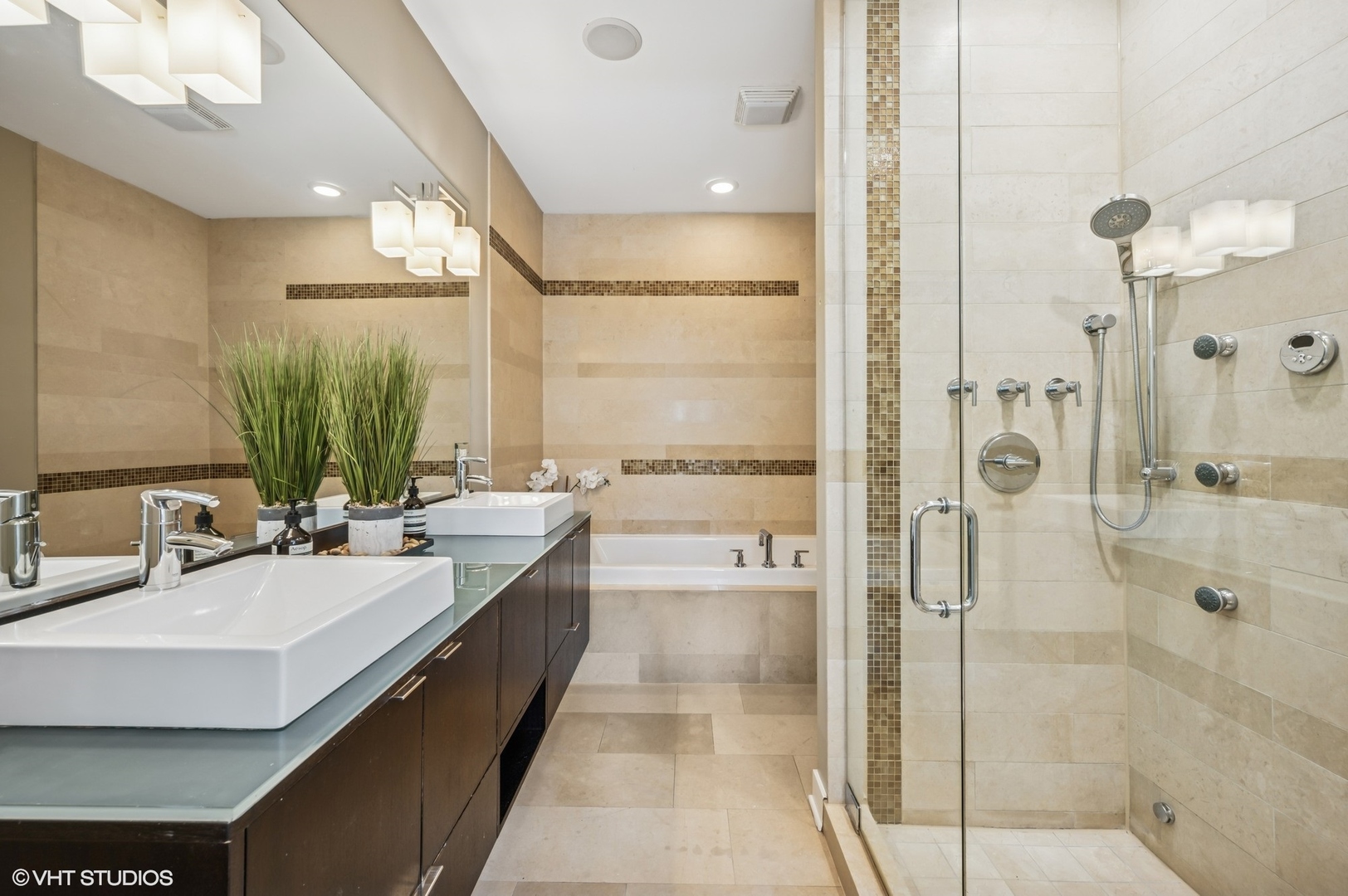 1750 W Division Street Unit: 301