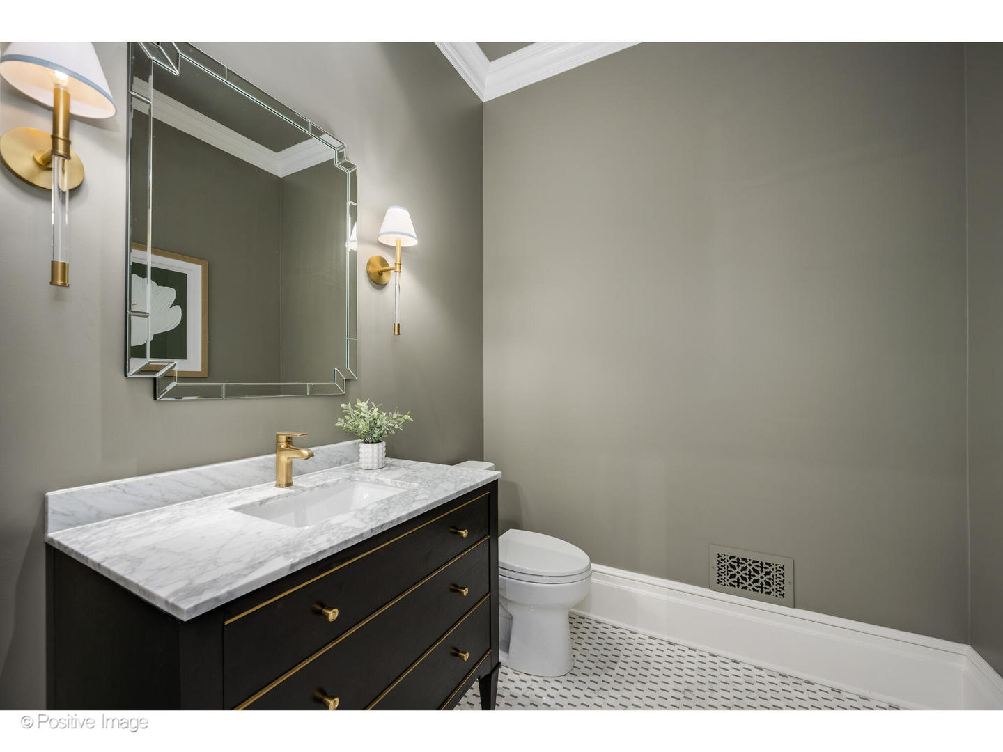 2248 N Orchard Street