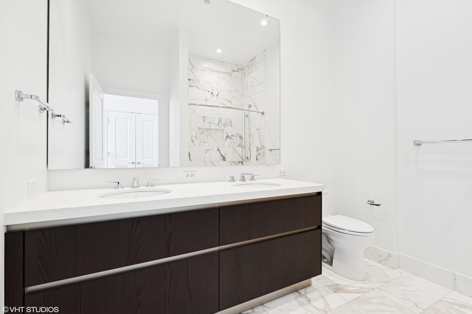 363 E Wacker Drive Unit: 7501