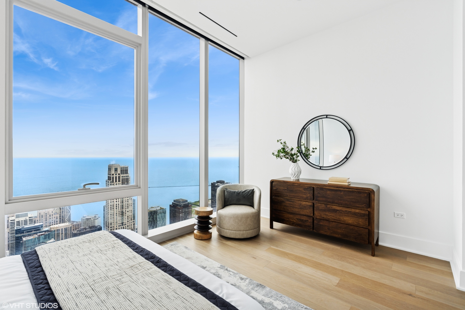 363 E Wacker Drive Unit: 7501